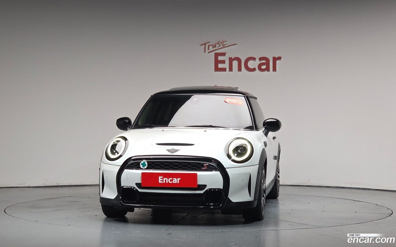 MINI Cooper S 2024 — 3