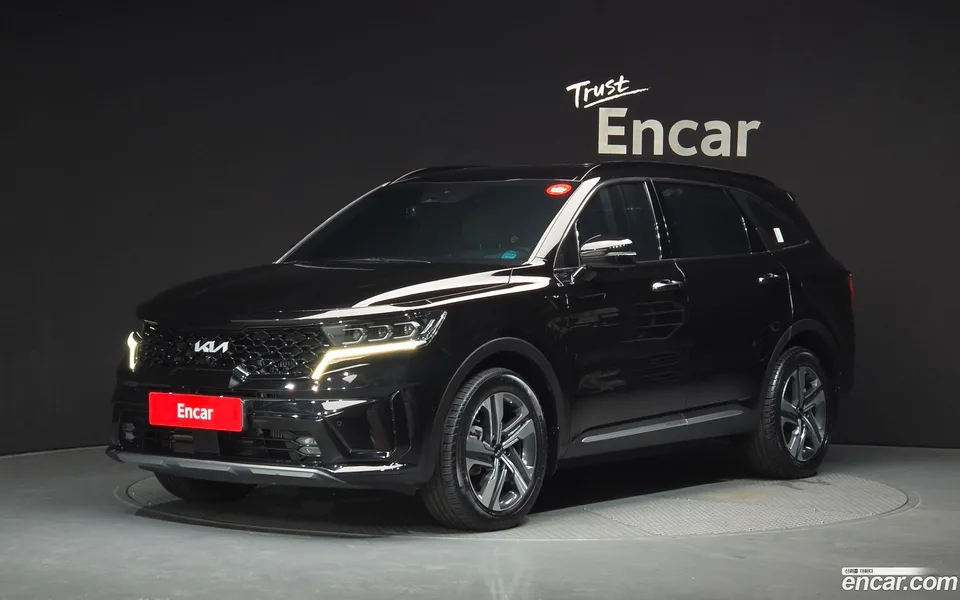Kia Sorento HEV 1.6 2WD 2023 — photo 1, buy with delivery to Moscow
