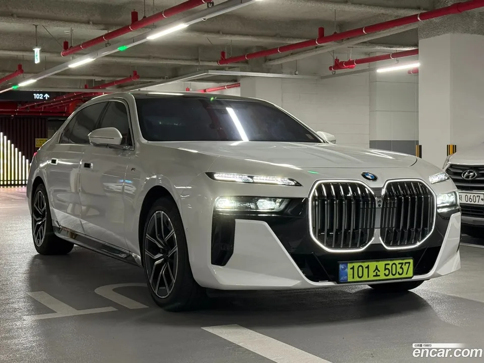 BMW 7 Series 2024