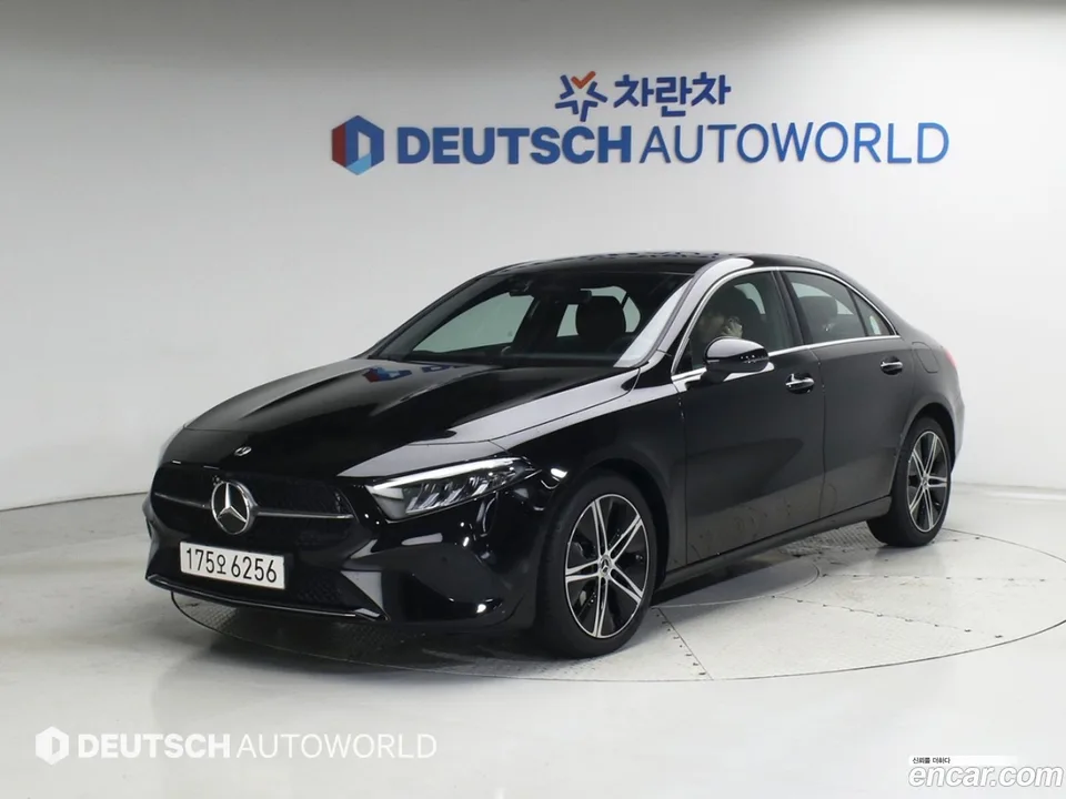 Mercedes-Benz A-Class A220 2025 — photo 1, buy with delivery to Moscow