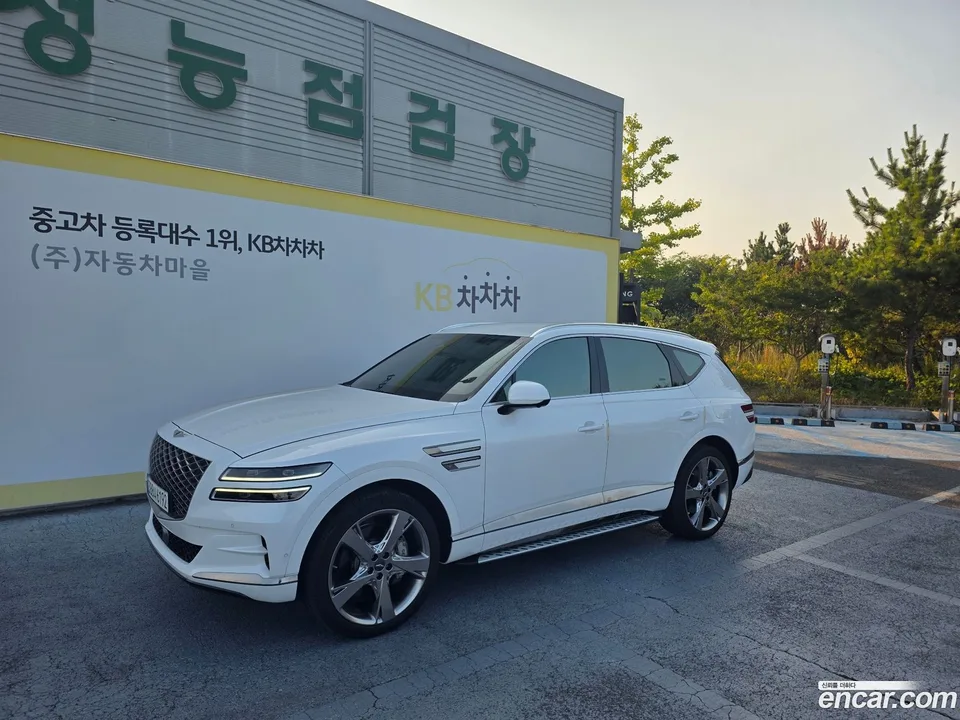 Genesis GV80 2.5T AWD 2023 — photo 1, buy with delivery to Moscow