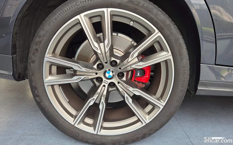 BMW X6 M50i 2022 — миниатюра 2
