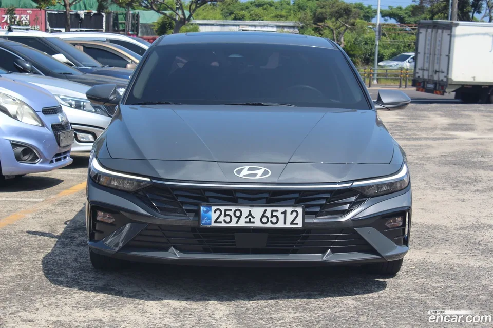 Hyundai Avante CN7 2025