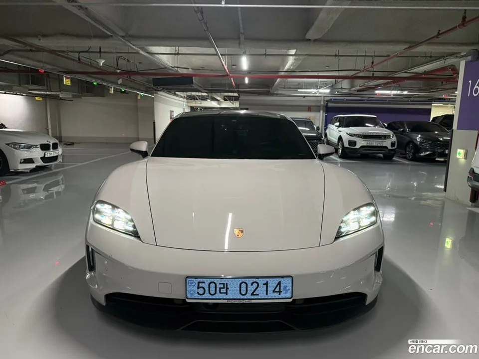 Porsche Taycan 4S 2025 — фото 1, купить с доставкой в Москву