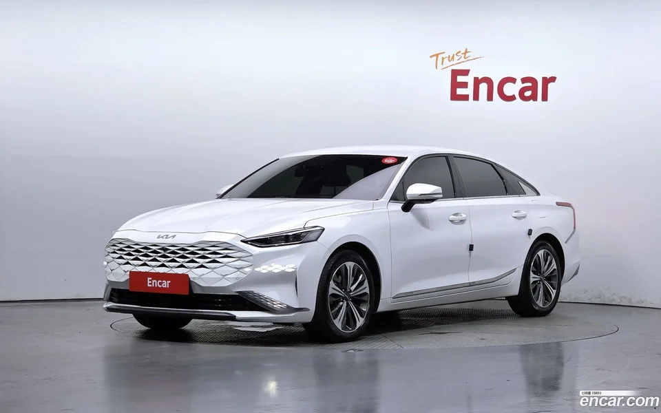 Kia K8 Hybrid 2022 — photo 1, buy with delivery to Moscow