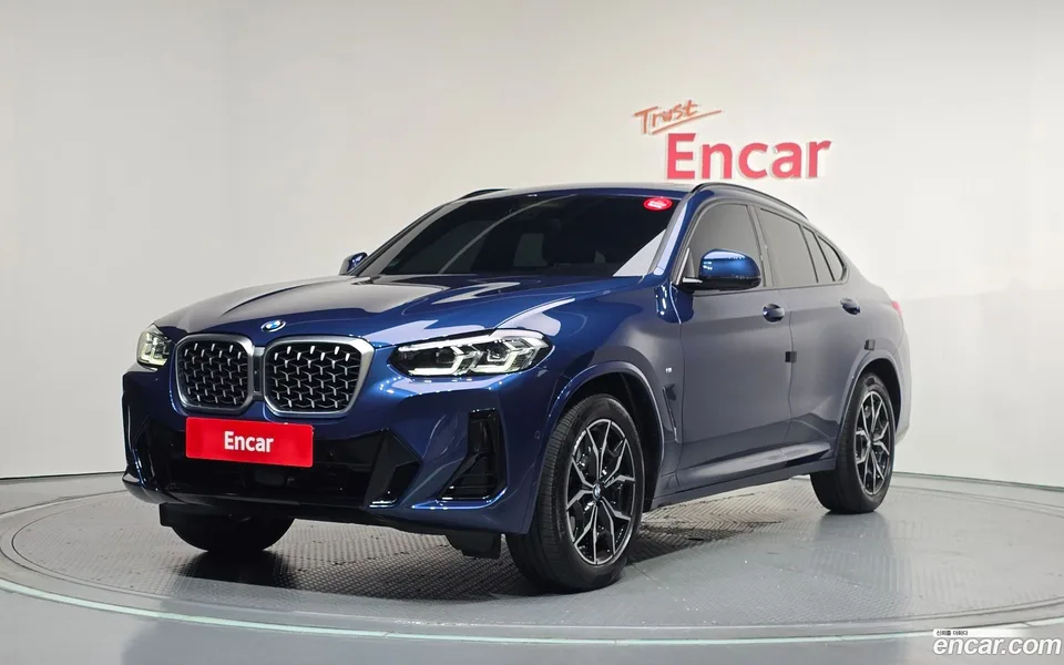 BMW X4 xDrive20i M 2023 — photo 1, buy with delivery to Moscow