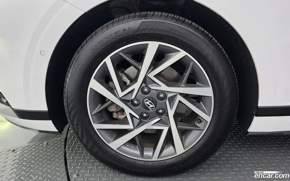 Hyundai Grandeur 2.5 2WD 2025 — thumbnail 2
