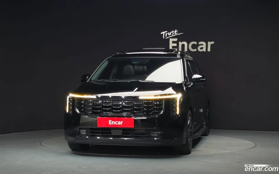 Kia Carnival 7 2024 — thumbnail 3