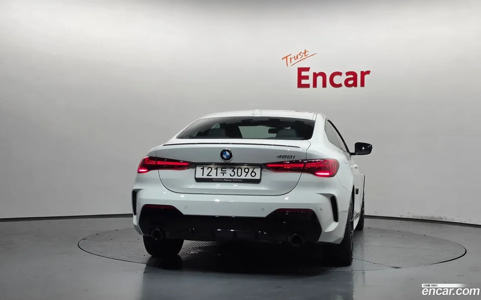 BMW 4 Series 420i M 2025 — thumbnail 4