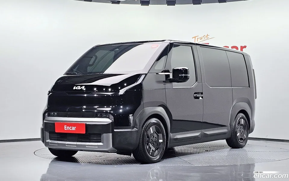 Kia PV5 2025 — photo 1, buy with delivery to Moscow