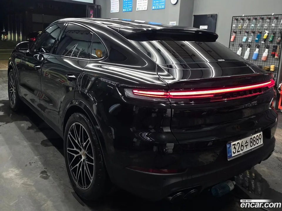 Porsche Cayenne 3.0 2025 — thumbnail 2