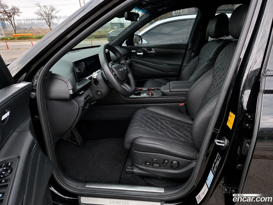 Genesis GV80 2.5T AWD 2025 — thumbnail 4