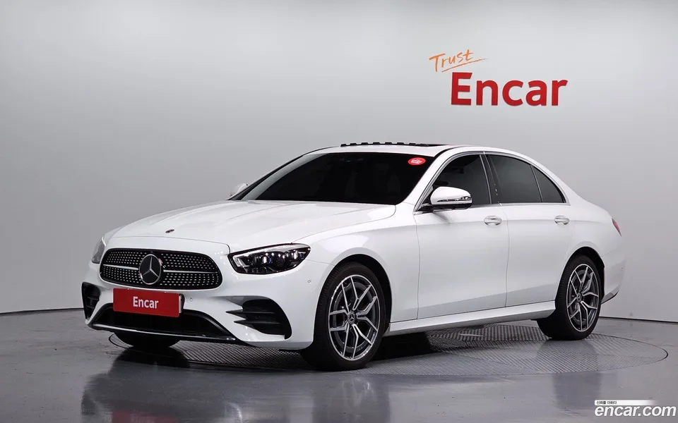 Mercedes-Benz E-Class E220d 4MATIC AMG Line 2022 — photo 1, buy with delivery to Moscow