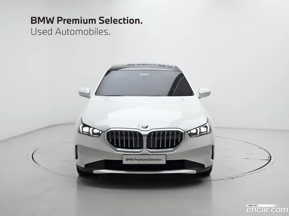 BMW 5 Series 523d 2025 — thumbnail 3
