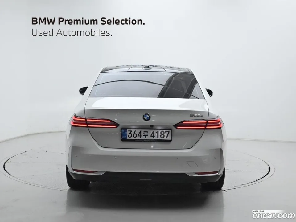 BMW 5 Series 523d 2025 — thumbnail 4