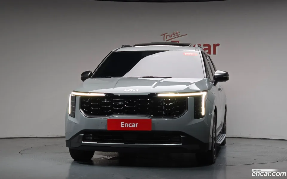 Kia Carnival 9 2024 — thumbnail 3