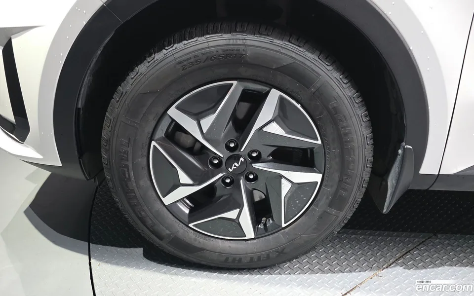 Kia Sorento HEV 1.6 2WD 2023 — thumbnail 2