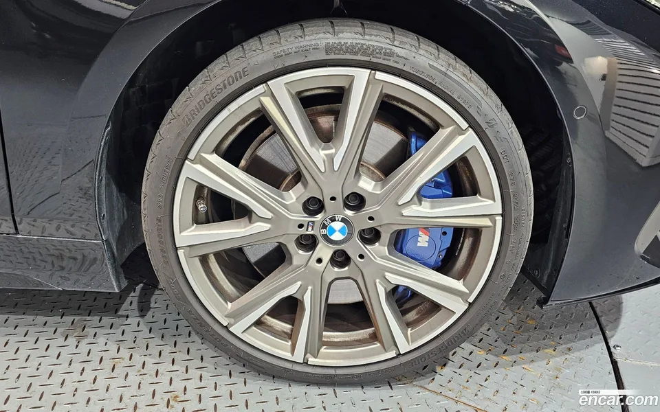 BMW 1 Series M135i xDrive 2024 — миниатюра 2