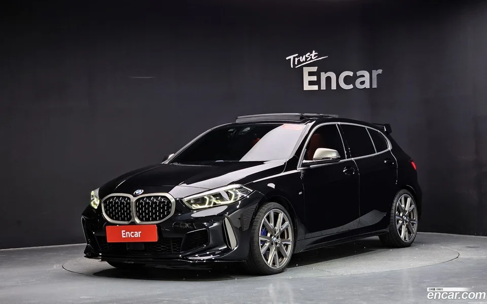 BMW 1 Series M135i xDrive 2024 — фото 1, купить с доставкой в Москву