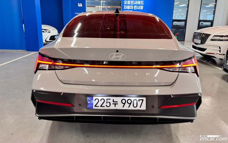 Hyundai Avante CN7 1.6 2025 — thumbnail 3