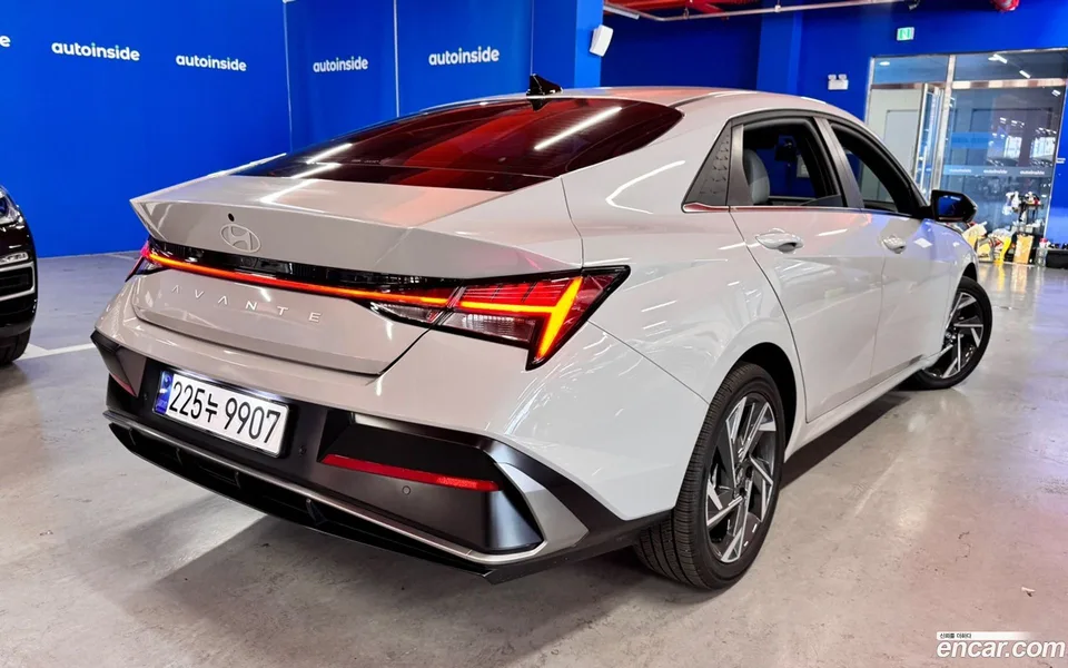 Hyundai Avante CN7 1.6 2025 — thumbnail 4