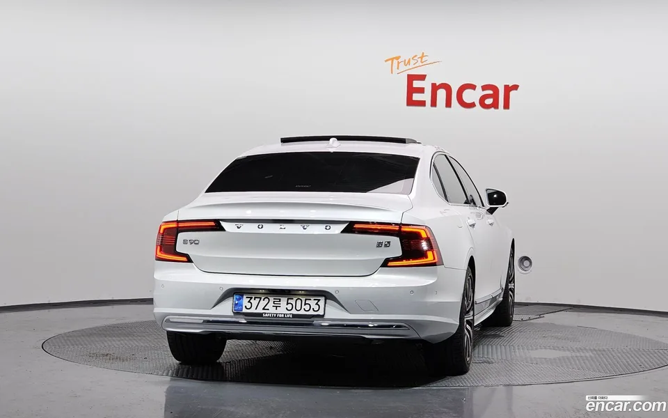 Volvo S90 B5 2023 — thumbnail 4