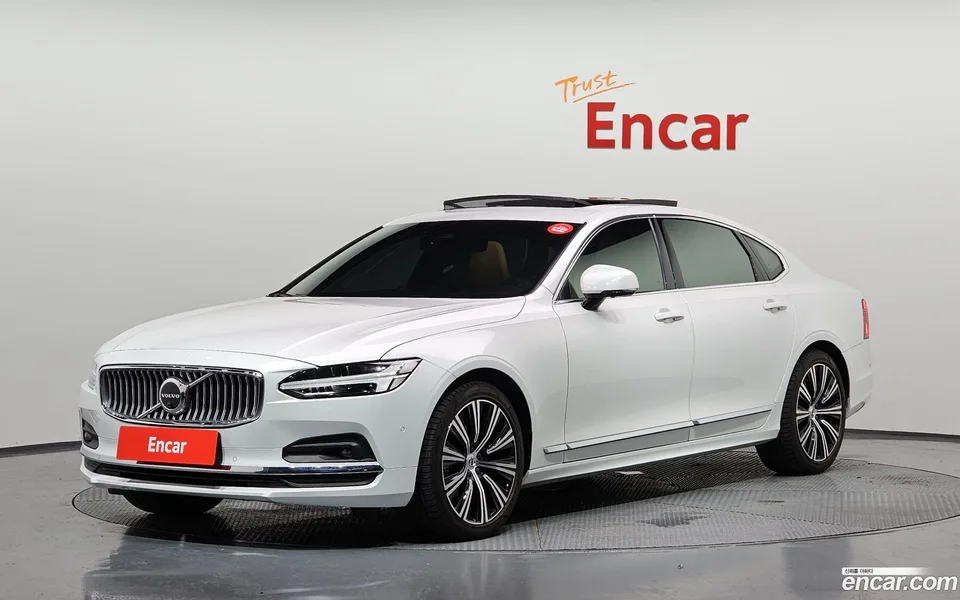 Volvo S90 B5 2023 — photo 1, buy with delivery to Moscow