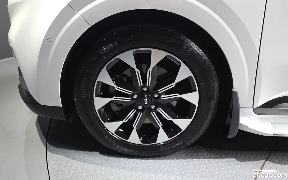Kia Carnival 9 2022 — thumbnail 2