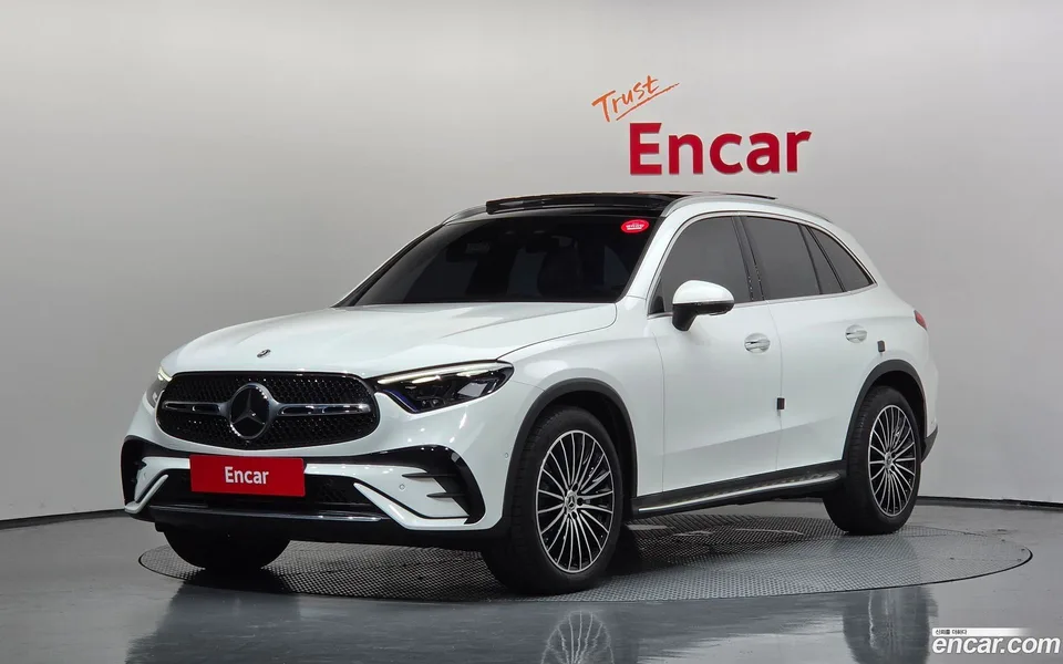 Mercedes-Benz GLC-Class 2025