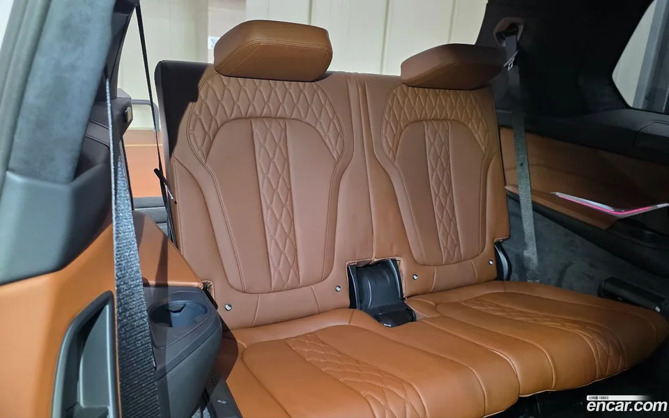 BMW X7 xDrive 40i 6 2026 — thumbnail 2