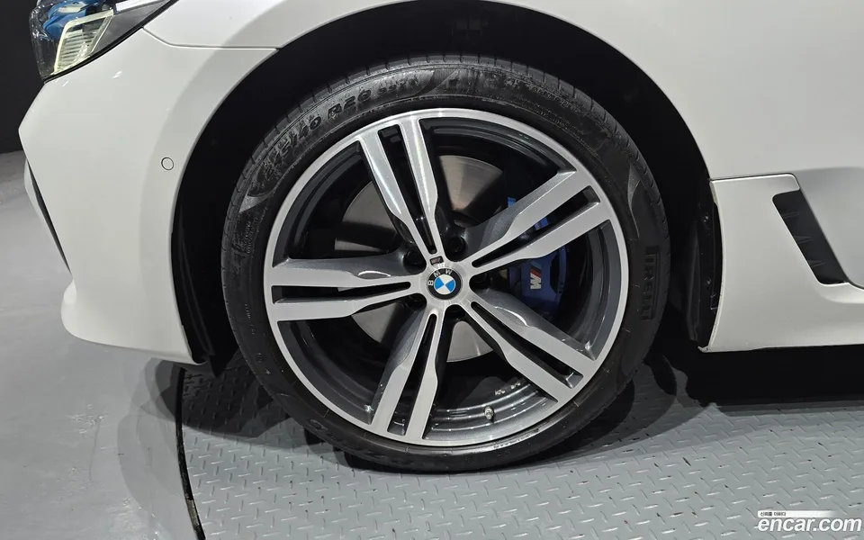 BMW 6 Series GT 630i xDrive M 2024 — thumbnail 2