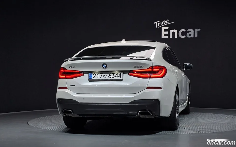 BMW 6 Series GT 630i xDrive M 2024 — thumbnail 4