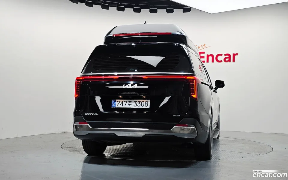 Kia Carnival HEV 9 2024 — thumbnail 4