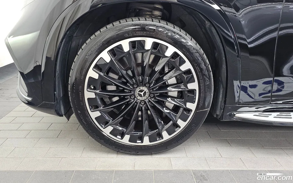 Mercedes-Benz EQS SUV EQS580 4MATIC 2023 — thumbnail 2