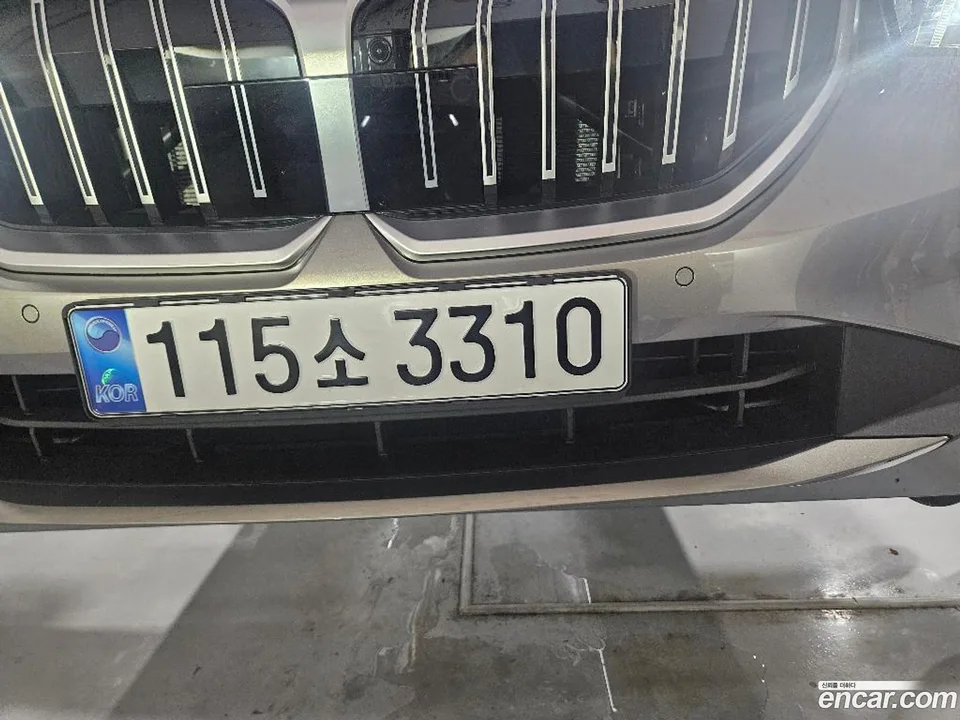 BMW 5 Series 520i 2026 — photo 1, buy with delivery to Moscow