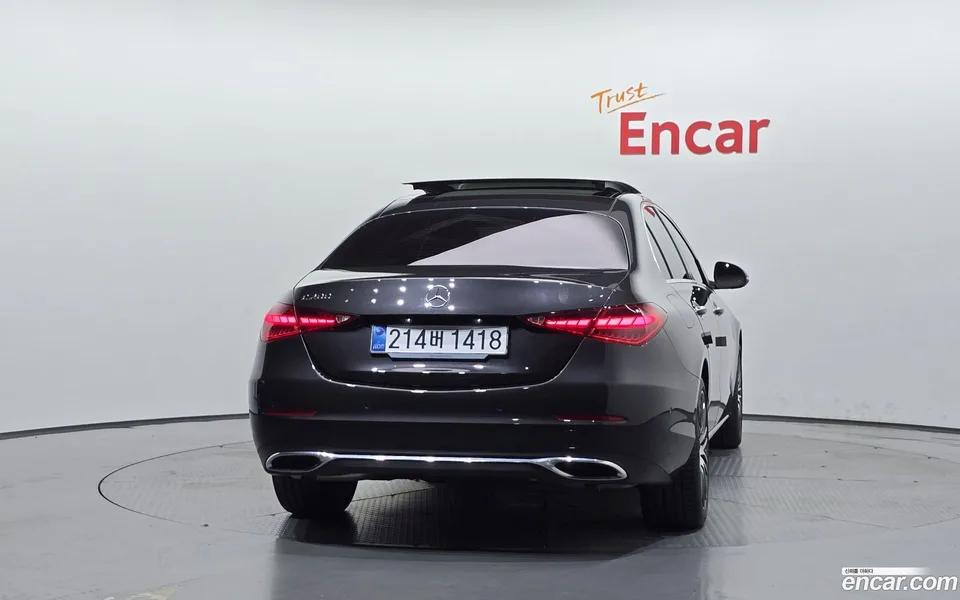 Mercedes-Benz C-Class C200 2025 — thumbnail 4