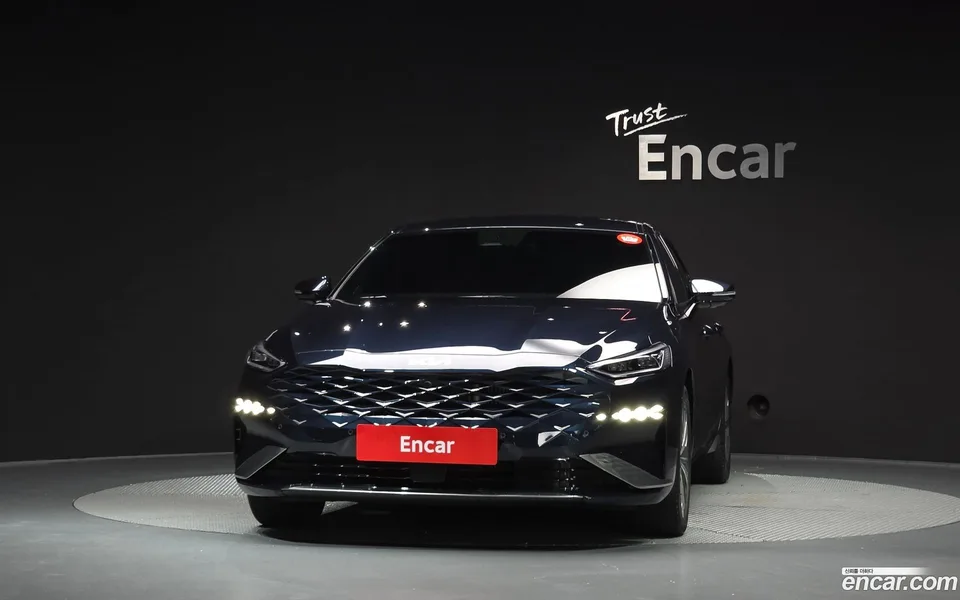 Kia K8 Hybrid 2023 — thumbnail 3