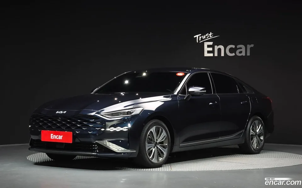 Kia K8 Hybrid 2023 — photo 1, buy with delivery to Moscow