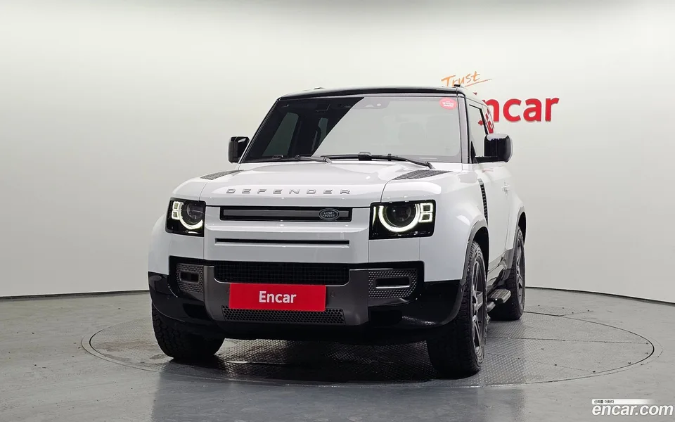 Land Rover Defender 90 D250 X- SE 2025 — thumbnail 3