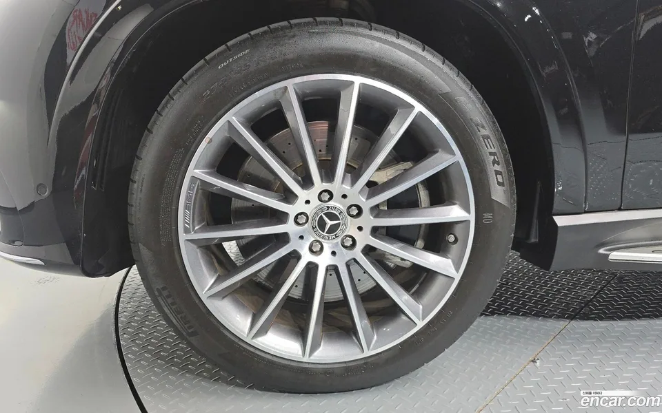 Mercedes-Benz GLE-Class GLE450 4MATIC 2025 — thumbnail 2