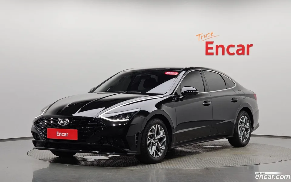 Hyundai Sonata 2.0 2022 — photo 1, buy with delivery to Moscow