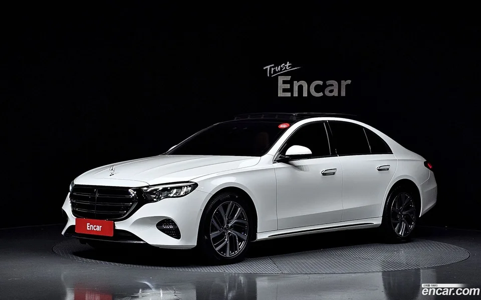 Mercedes-Benz E-Class E220d 4MATIC 2024 — photo 1, buy with delivery to Moscow