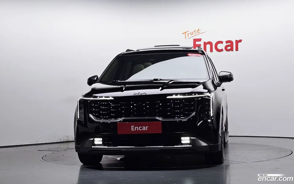 Kia Carnival 9 2024 — thumbnail 3