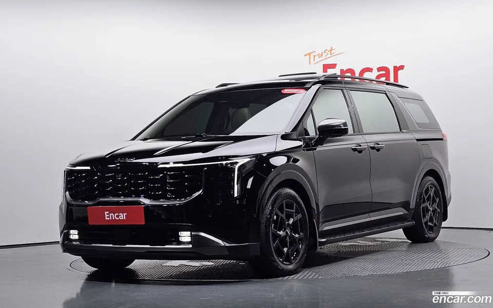 Kia Carnival 9 2024 — photo 1, buy with delivery to Moscow