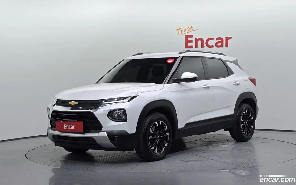 Chevrolet Trailblazer 1.3 2WD 2022 — фото 1, купить с доставкой в Москву