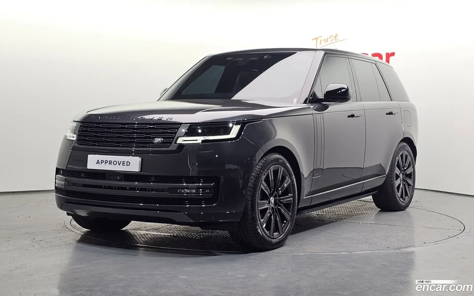 Land Rover Range Rover P550E AB 2025 — photo 1, buy with delivery to Moscow