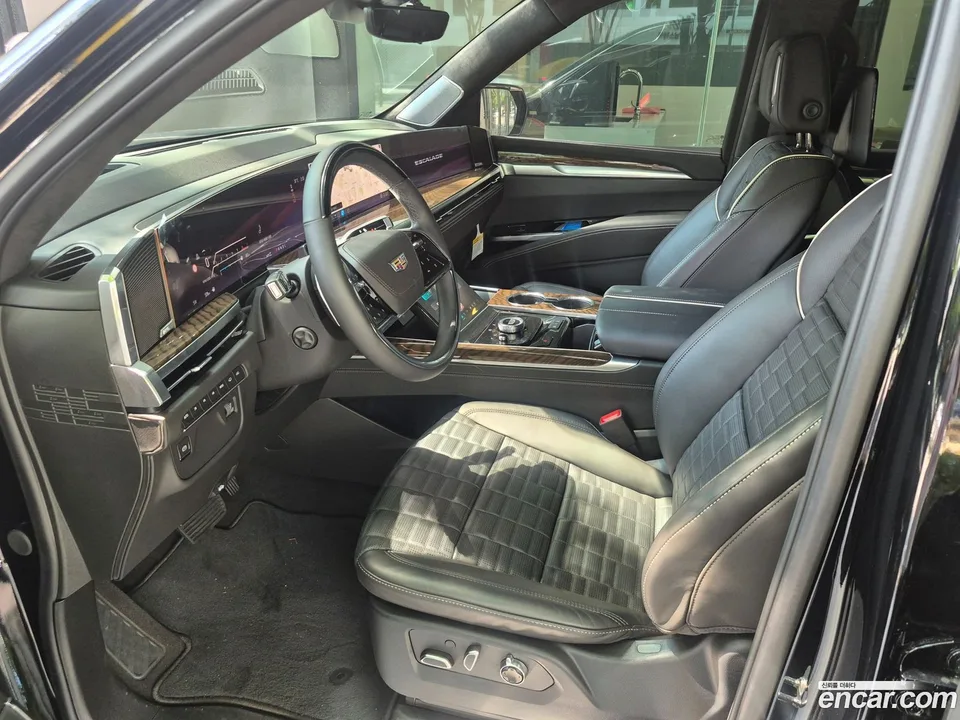 Cadillac Escalade 6.2 ESV 2026 — thumbnail 4
