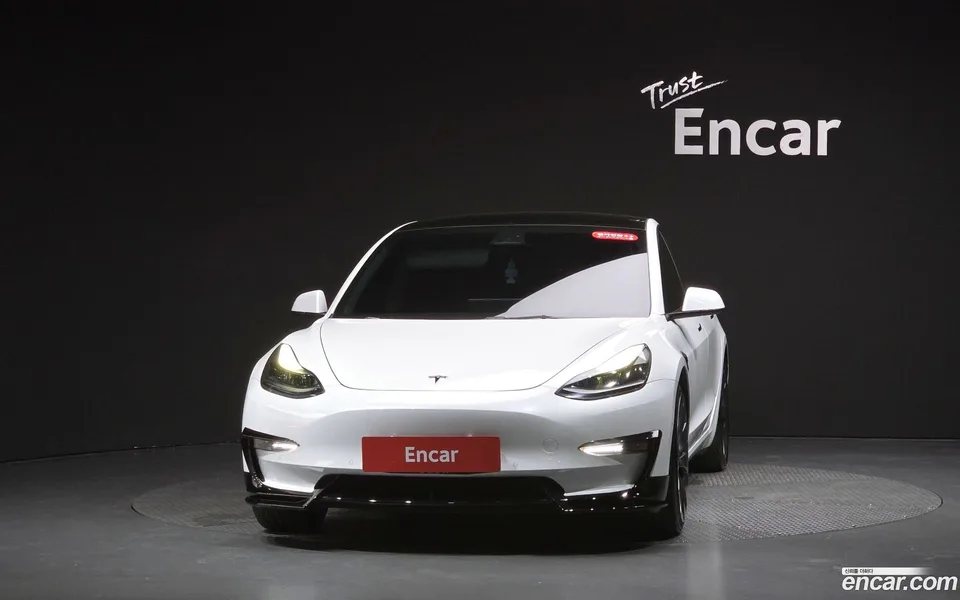Tesla Model 3 AWD 2022 — thumbnail 3