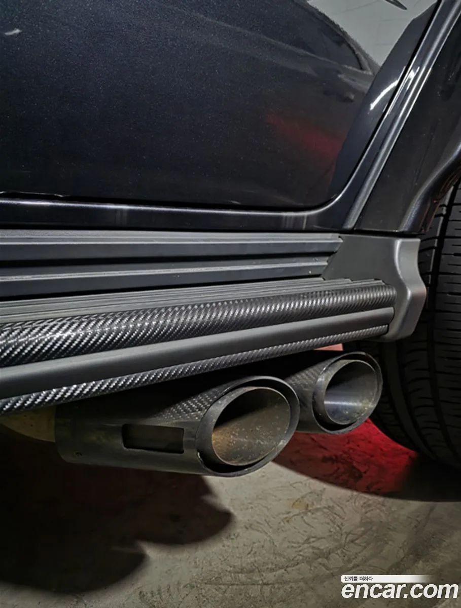 Mercedes-Benz G-Class (W463b) AMG G63 2024 — thumbnail 3