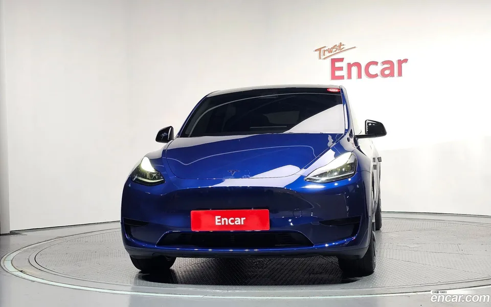 Tesla Model Y RWD 2023 — thumbnail 3